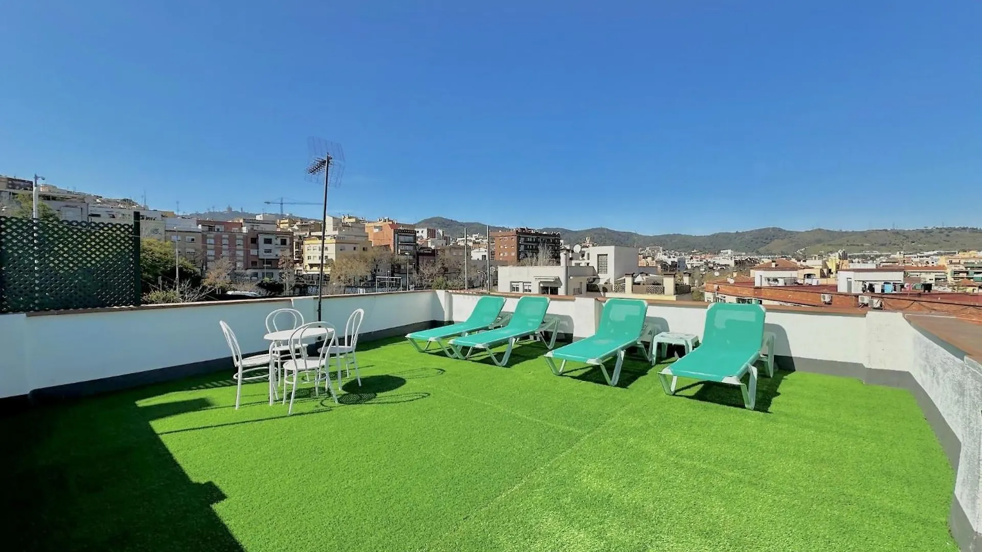 Holiday home Casa Independientegardenviews2 Bedrooms Barcelona