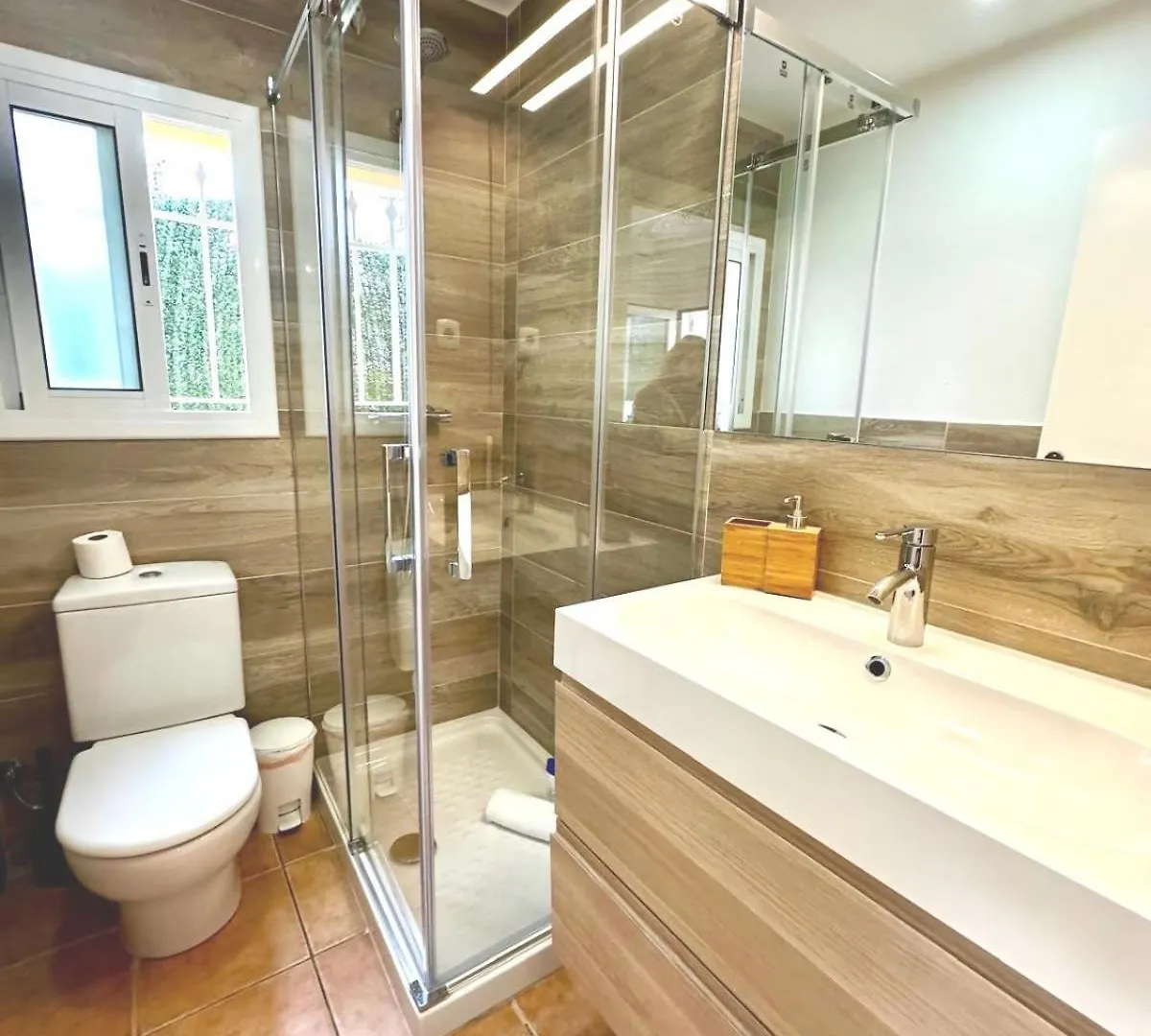 Casa Independientegardenviews2 Bedrooms Barcelona Holiday home